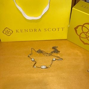 Kendra Scott necklace